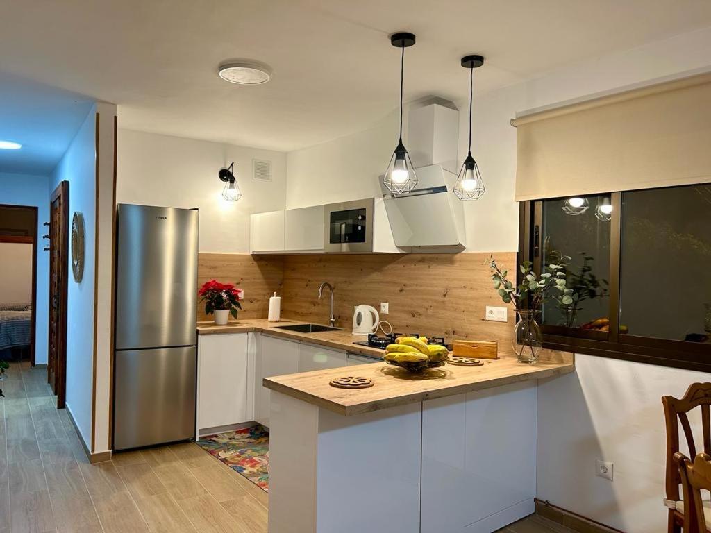 Apartamento Lucero Del Alba Икод де лос Винос Екстериор снимка